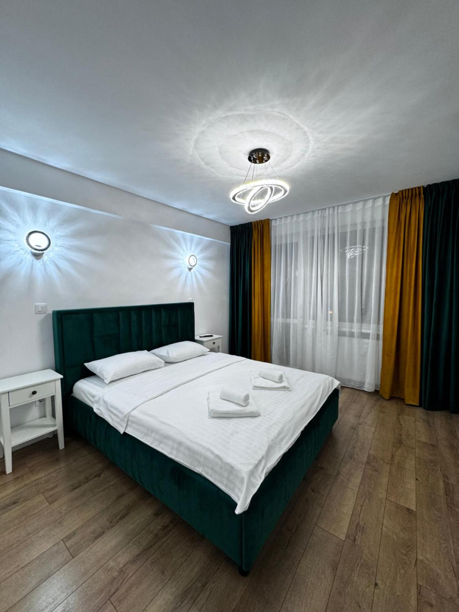 Apart City Center Braşov Esterno foto